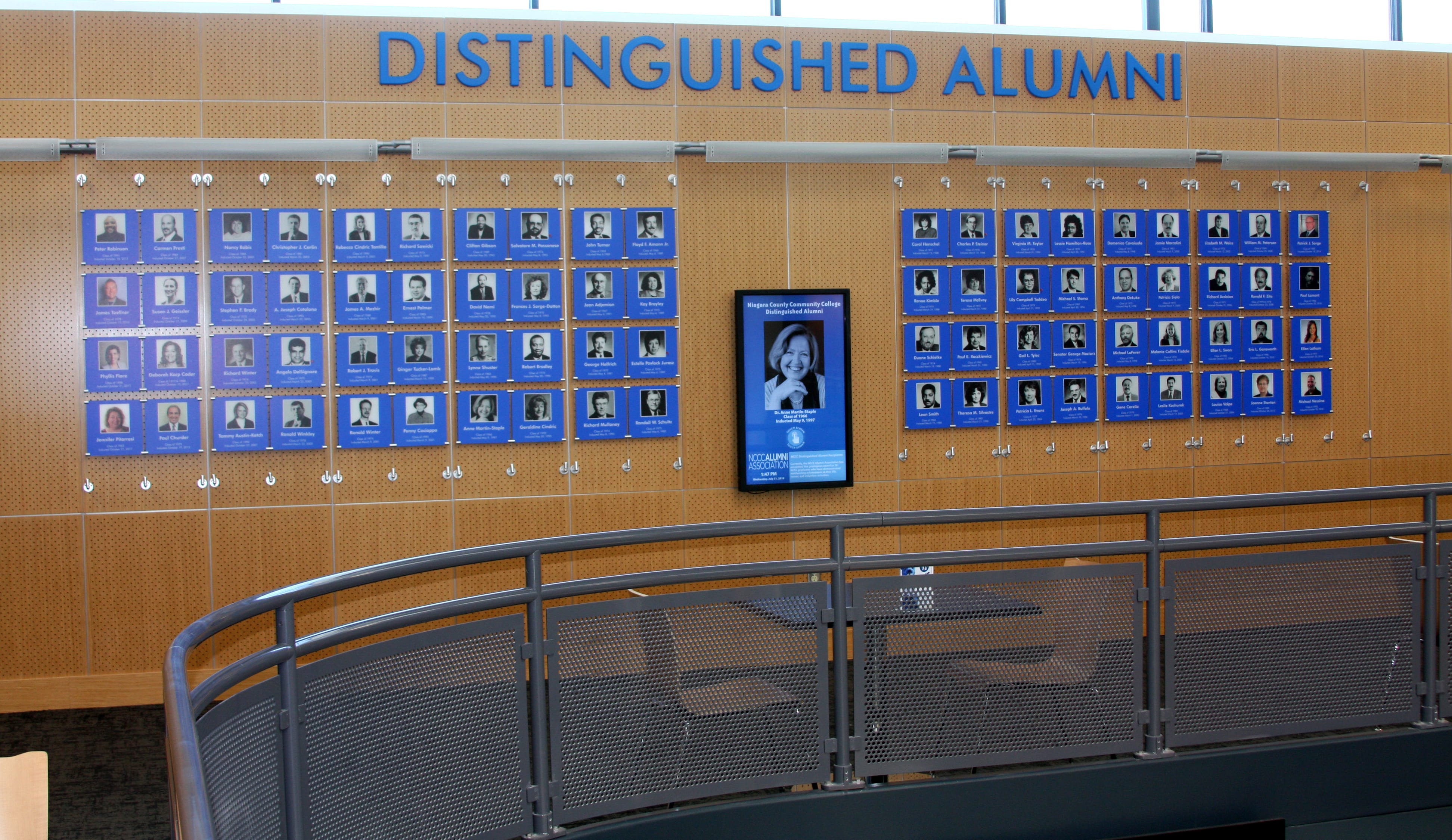 SUNY Niagara Distinguished Alumni Award
