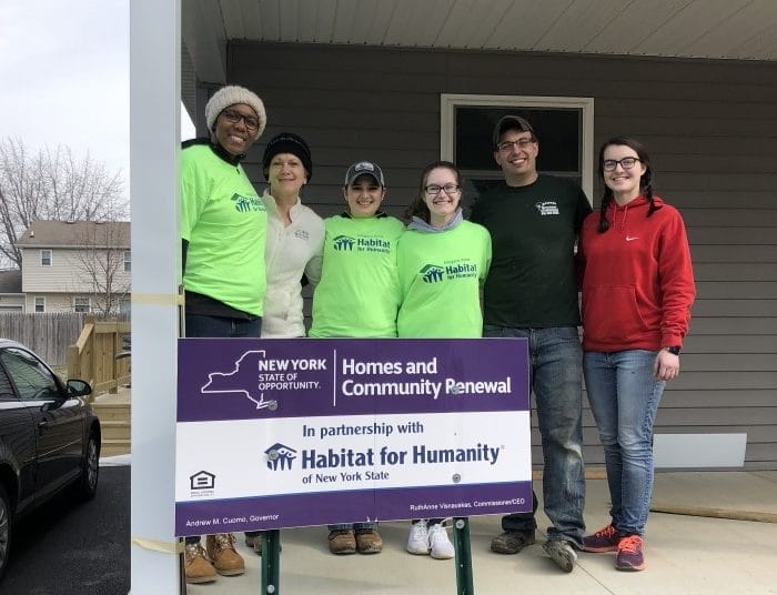 PTK volunteers with Habitat for Humanity