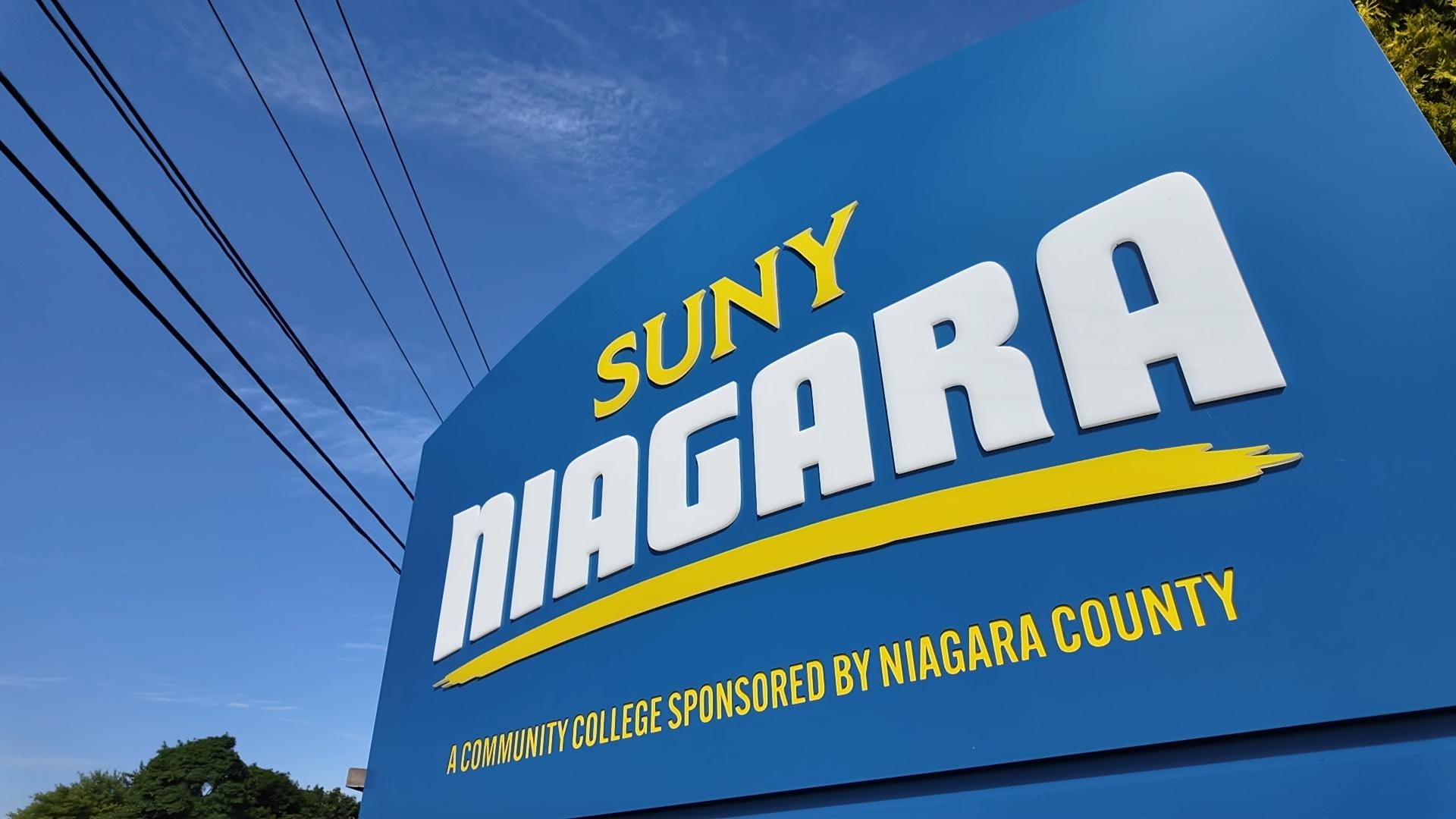 Image of SUNY Niagara billboard